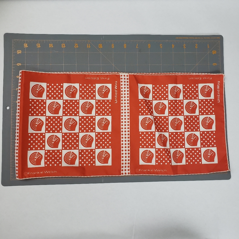United Way VINTAGE Frankie Welch Scarf First Edition MOD Orange Polkado 32" - Picture 8 of 9